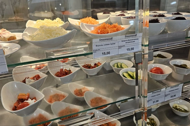 Цены в думской столовой поражают! Кушают, о России думают!