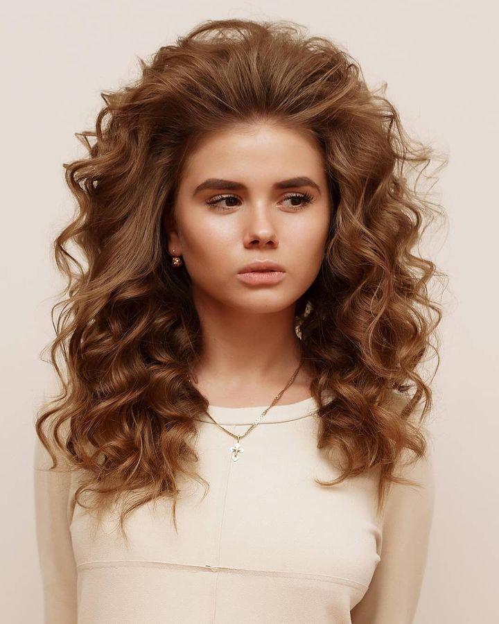 В Новосибирске Ангелина начала карьеру модели