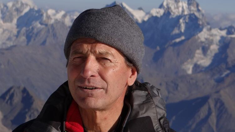 «Брал любые вершины»: умер легендарный альпинист Иван Душарин. Он покорял Эверест и работал на ВАЗе