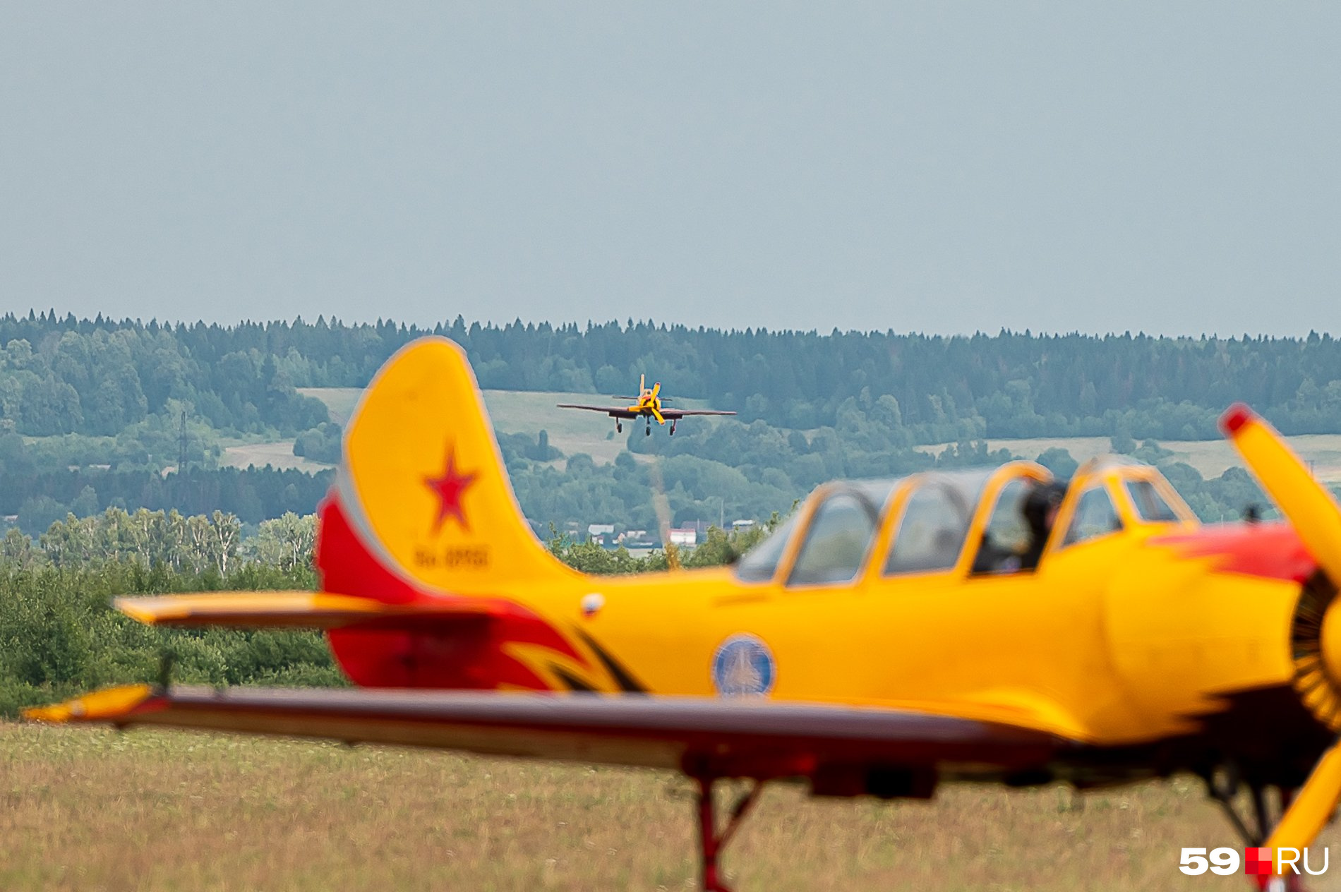С аэродрома открывается красивый вид