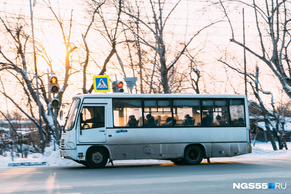 В Омске автобус по пути из гаража начнет подбирать пассажиров не по своему маршруту