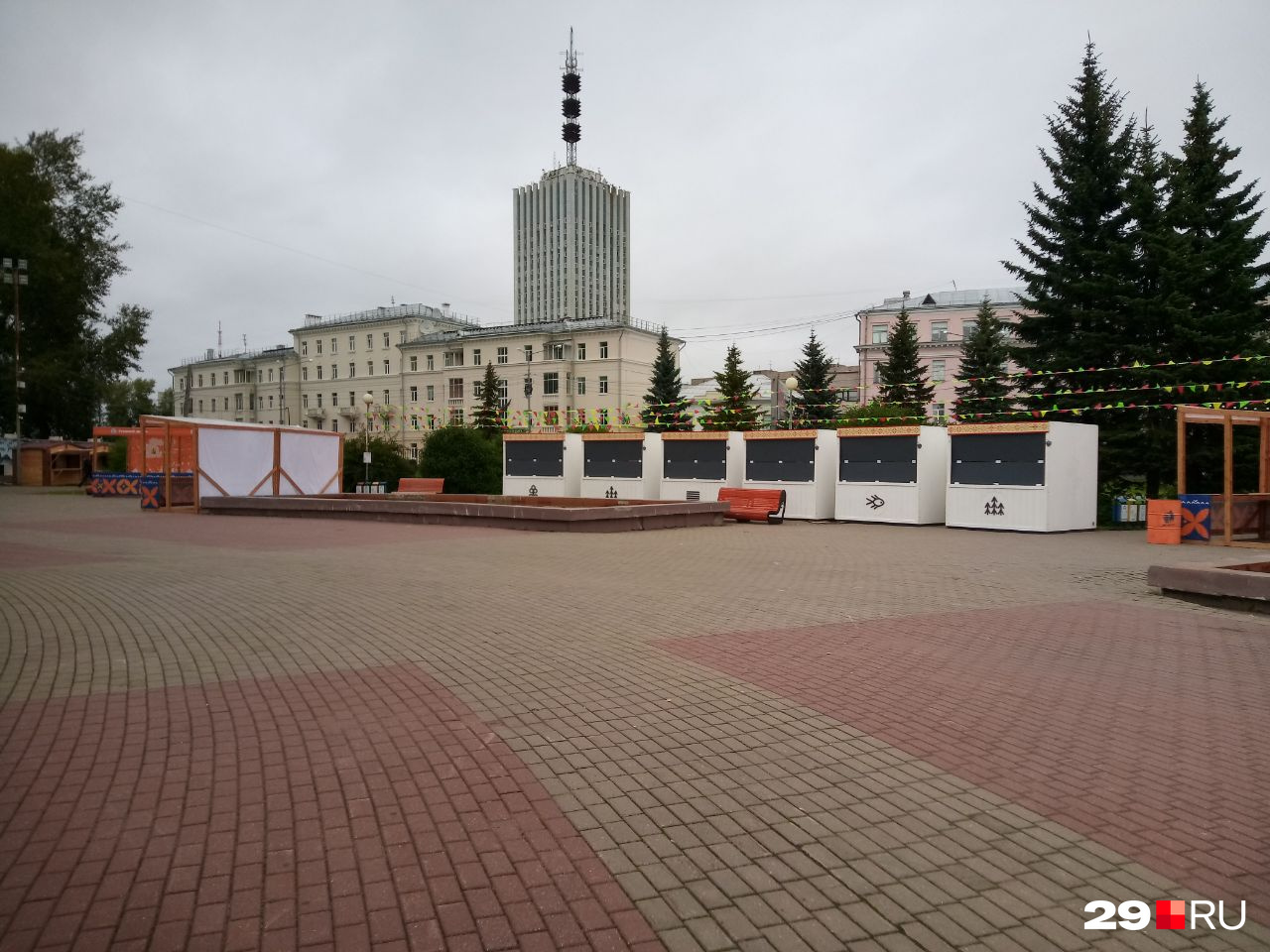 Некоторые домики даже закрыты Некоторые домики даже закрыты