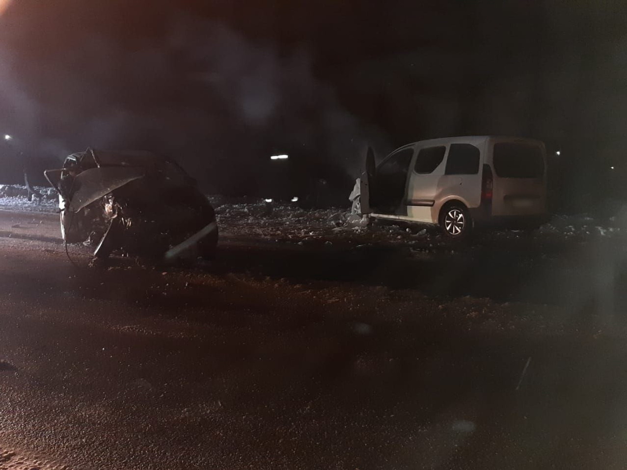 В ДТП на Ропшинском шоссе погиб водитель «Матиза». Первую помощь пострадавшим оказал прокурор