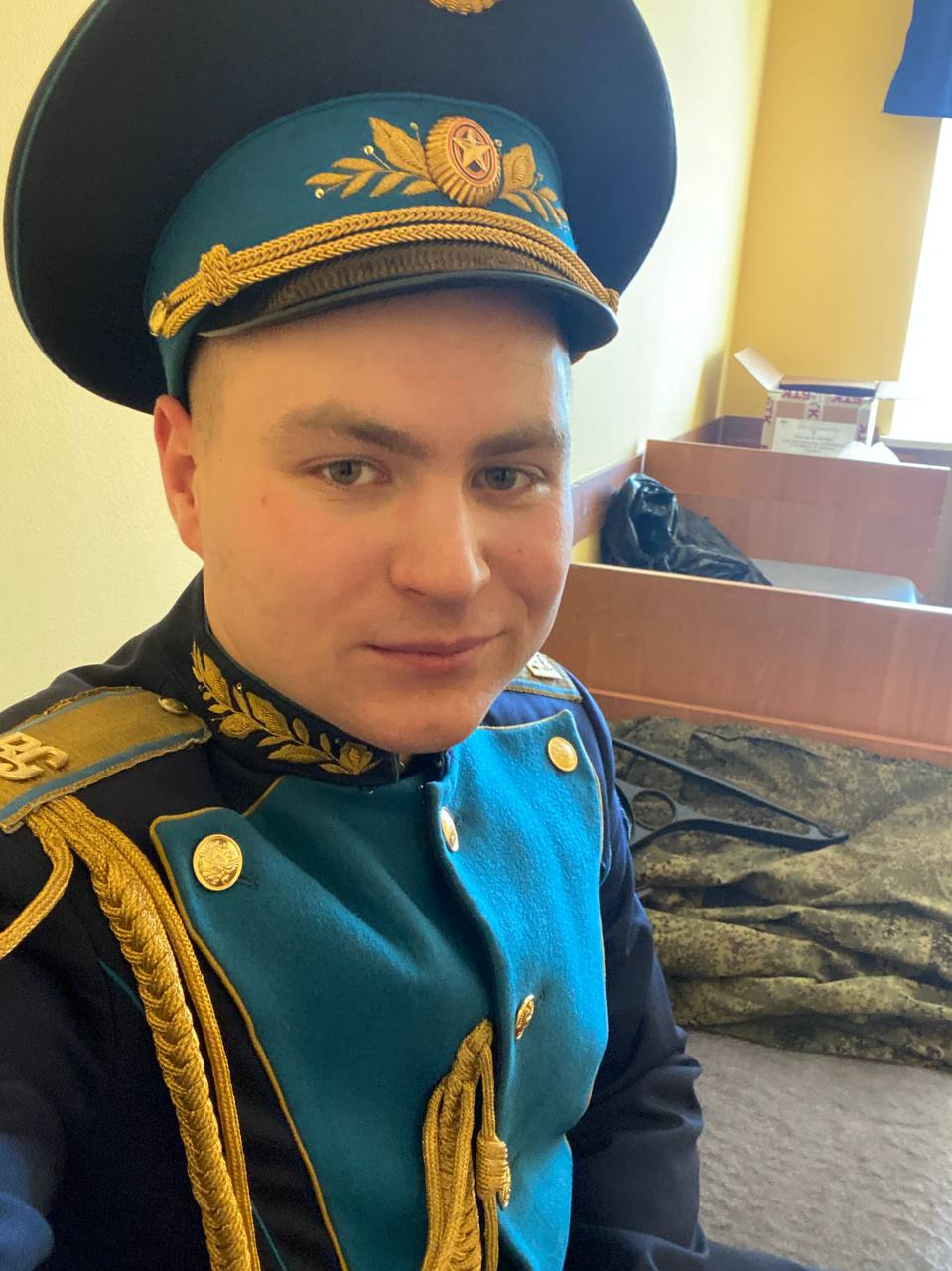 Даниил прослужил два года в Воздушно-десантных войсках Даниил прослужил два года в Воздушно-десантных войсках
