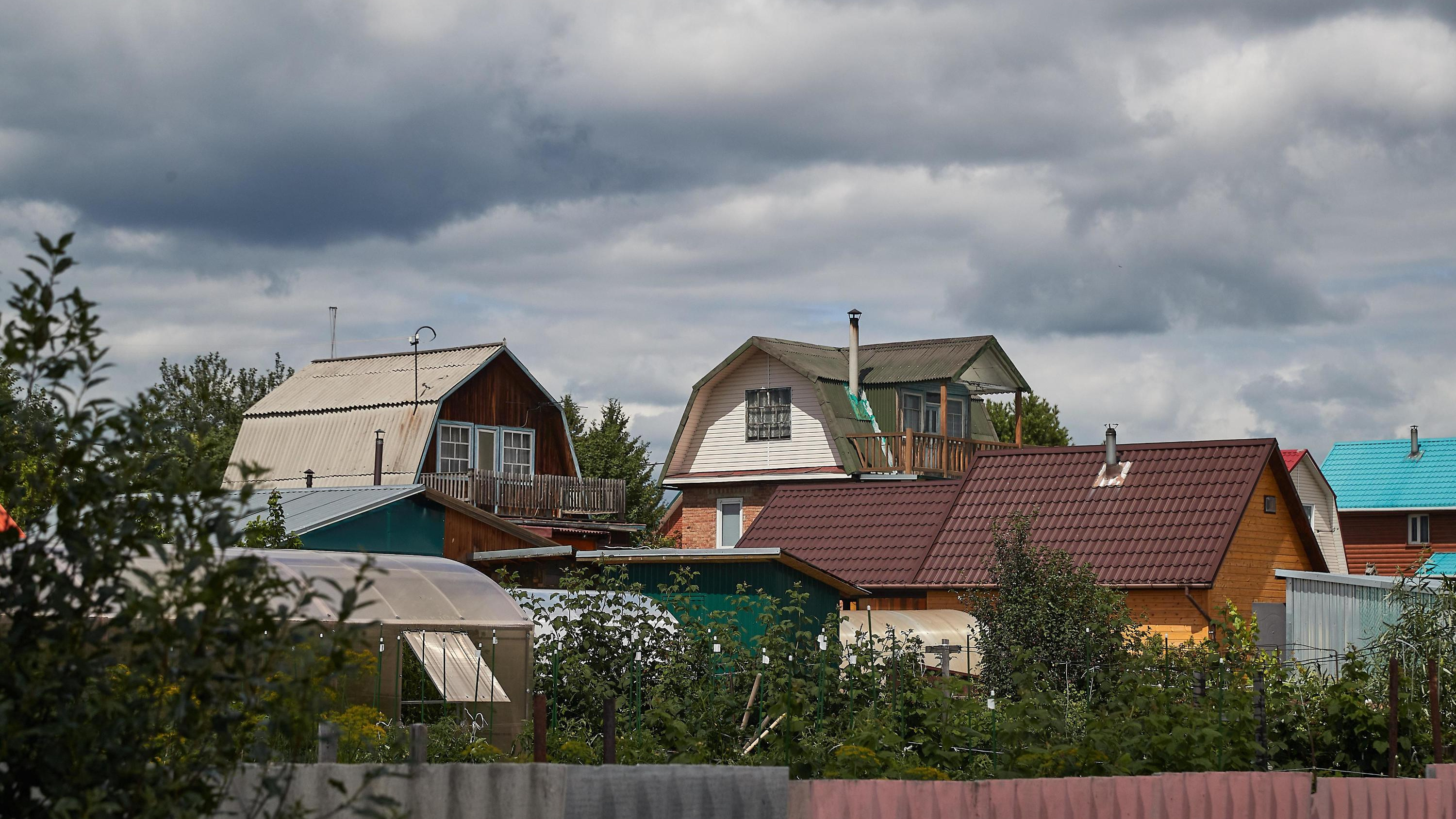 Баня-дом и коттедж с бассейном: какие дачи новосибирцы могут арендовать на лето — обзор вариантов с ценами