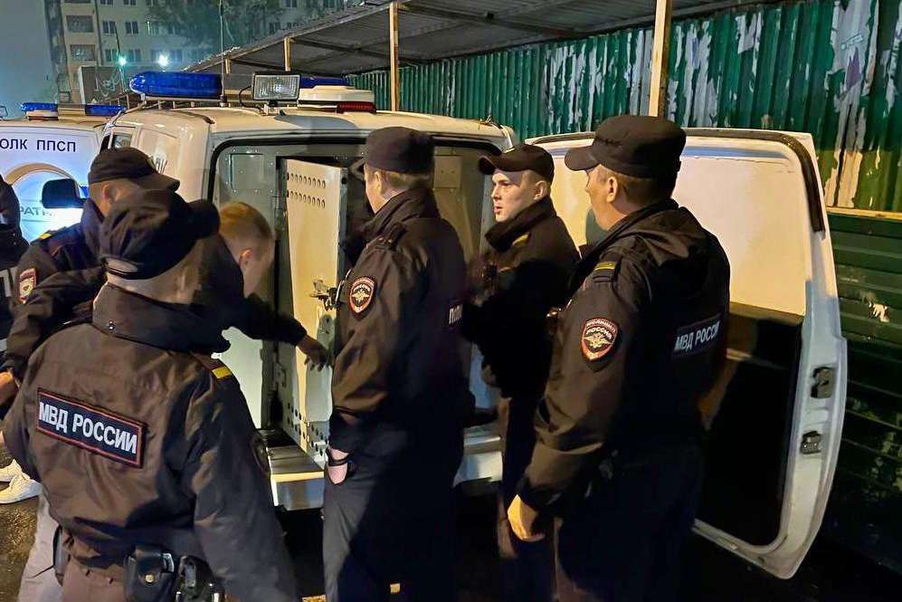 Силовики нагрянули в четыре известных бара Екатеринбурга