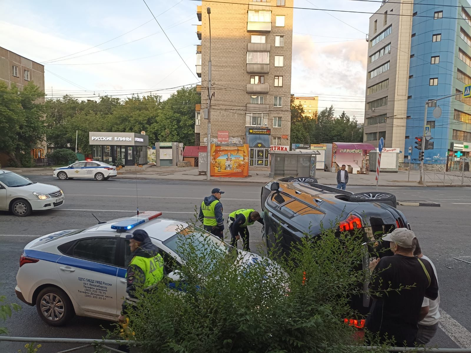 «От освидетельствования на состояние опьянения отказалась»: подробности аварии с машиной ДПС в Новосибирске