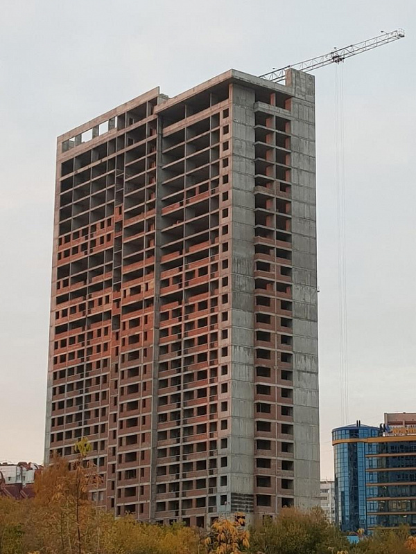Вот так здание выглядело в октябре 2018