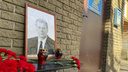Год без Жириновского: нижегородцы устроили мемориал в память о легендарном политике