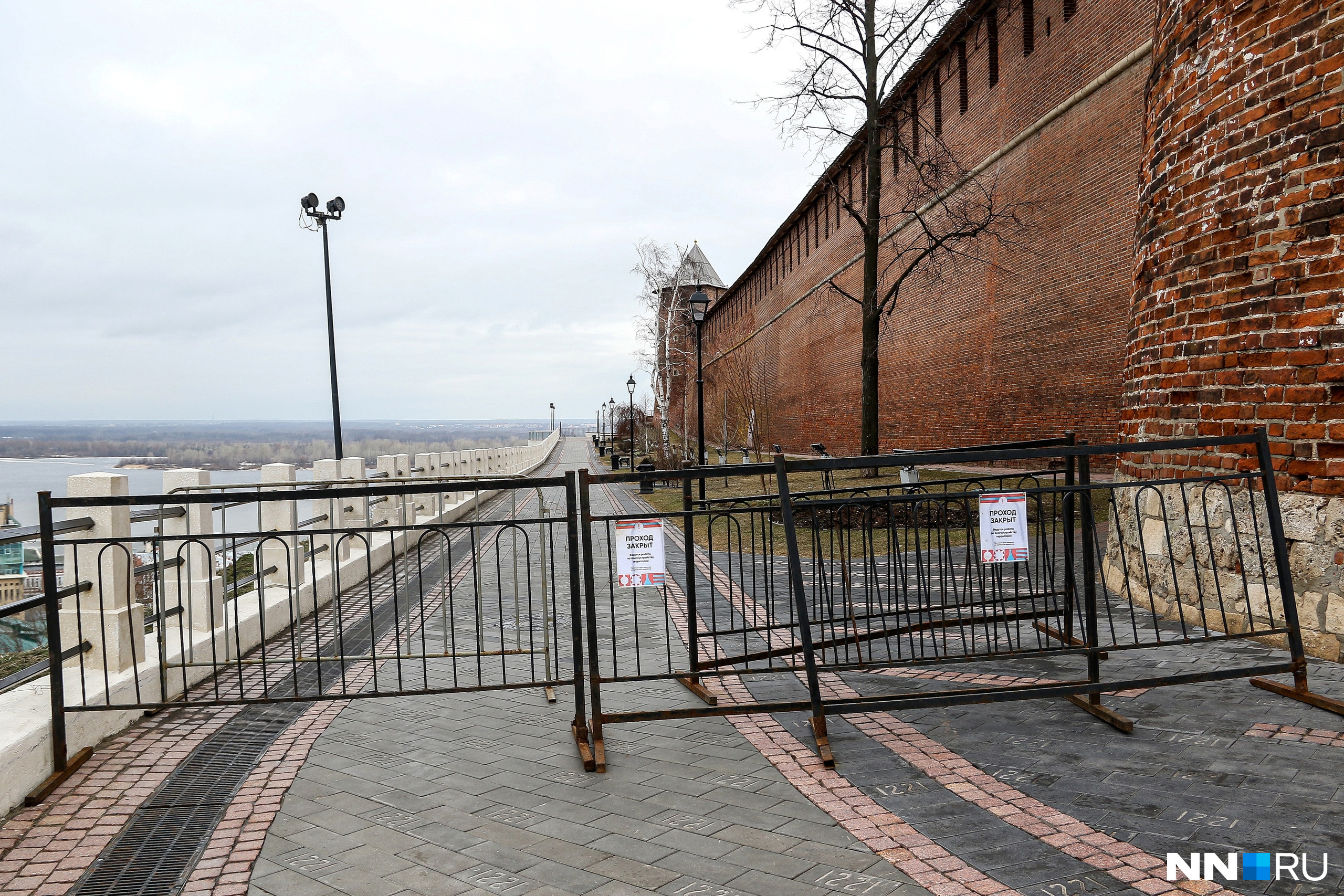 Проход к Северной башне кремля закрыт
