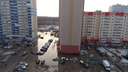 «Всё потихоньку смывает»: Акатуйский жилмассив в Новосибирске затопило после прорыва трубы — видео