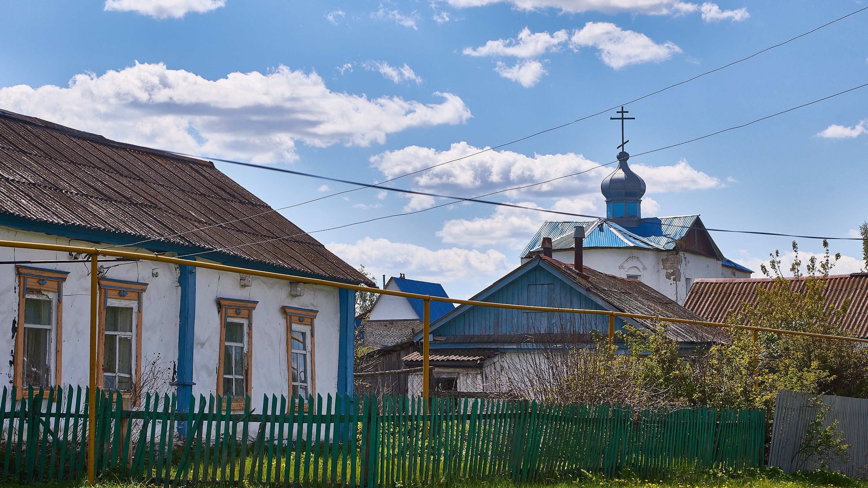 «Это всё на деньги Нади!»: репортаж из живописного села на краю Самарской области, где росла певица Надежда Кадышева