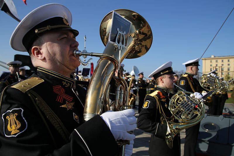 Как в Петербурге отметят День Победы: парад и концерт на Дворцовой, салют