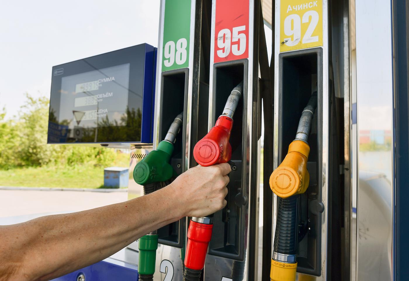Бензиновая розница ждет повышения. Цена Аи-95 на бирже подорожала с начала года на 68%