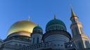Ошибки в намазе и плата за вход в дом Аллаха: московские мусульмане высказались о работе мечетей