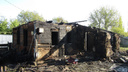 Двух мужчин из Новошахтинска посадили за убийство: они изрезали знакомого и сожгли его дом