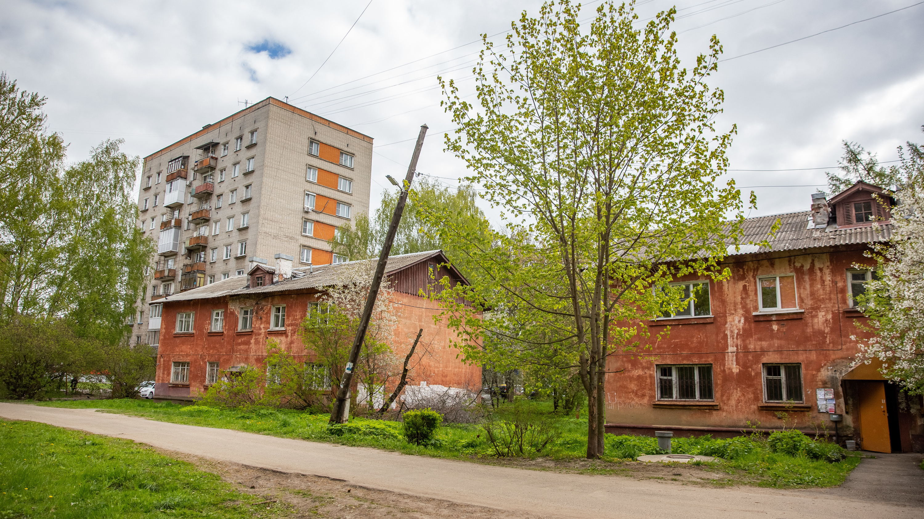 «Страшно». Как живет двухэтажный квартал в Ярославле, который собираются снести ради многоэтажек