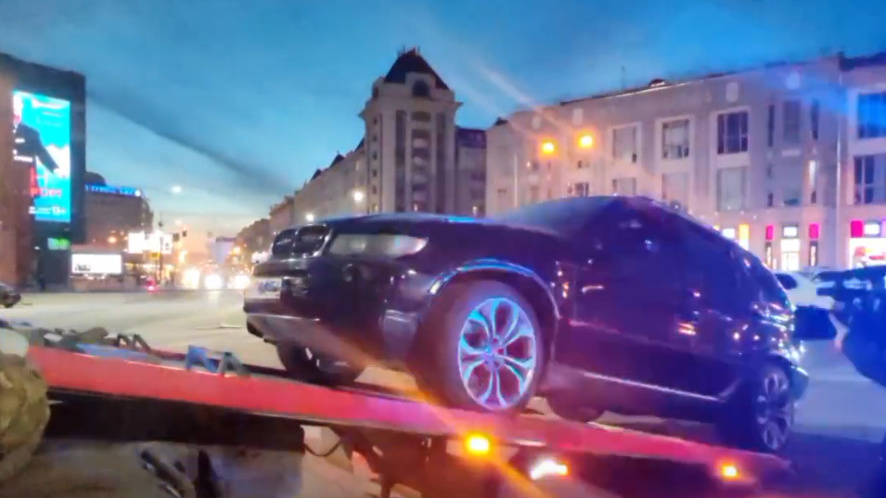 «Если второй раз попадусь — будут большие проблемы»: полиция устроила облаву на новосибирских водителей с тонировкой — видео