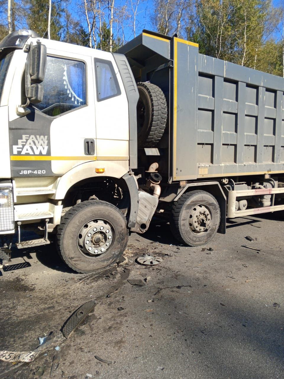 Двое погибли на месте: назвали версию ДТП в Ярославской области с  загоревшимся «Фордом» | 13.09.2023 | Ярославль - БезФормата