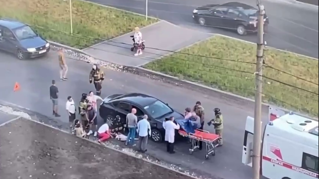 Смертельное ДТП в Дзержинске: машина сбила двух детей. Погибла семилетняя девочка