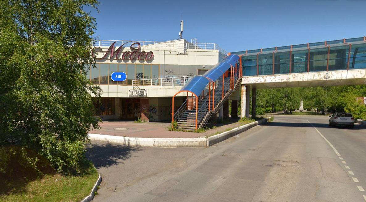 В Красноярске продают погоревший ТЦ «Звёздный» и часть заброшенного ТРК «Саяны»