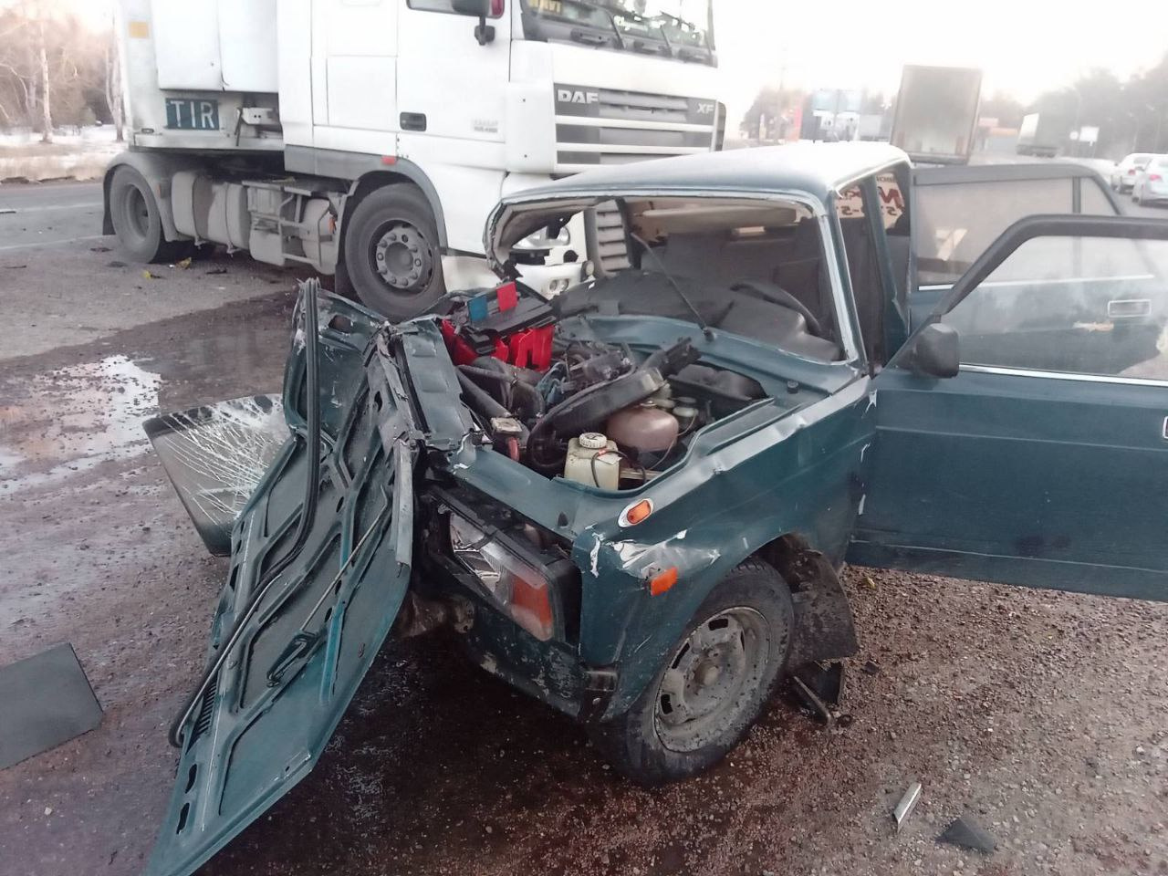 Пассажир «ВАЗа» погиб после столкновения с фурой на трассе в Забайкалье