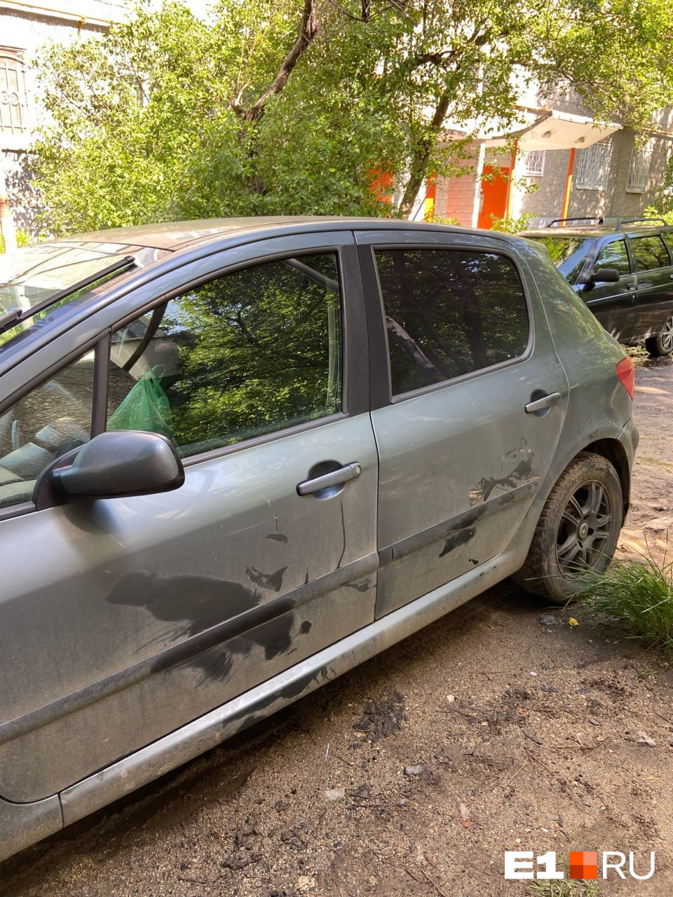 Стало известно, за что гаишники жестко задержали в Екатеринбурге «голубчика» на синей BMW