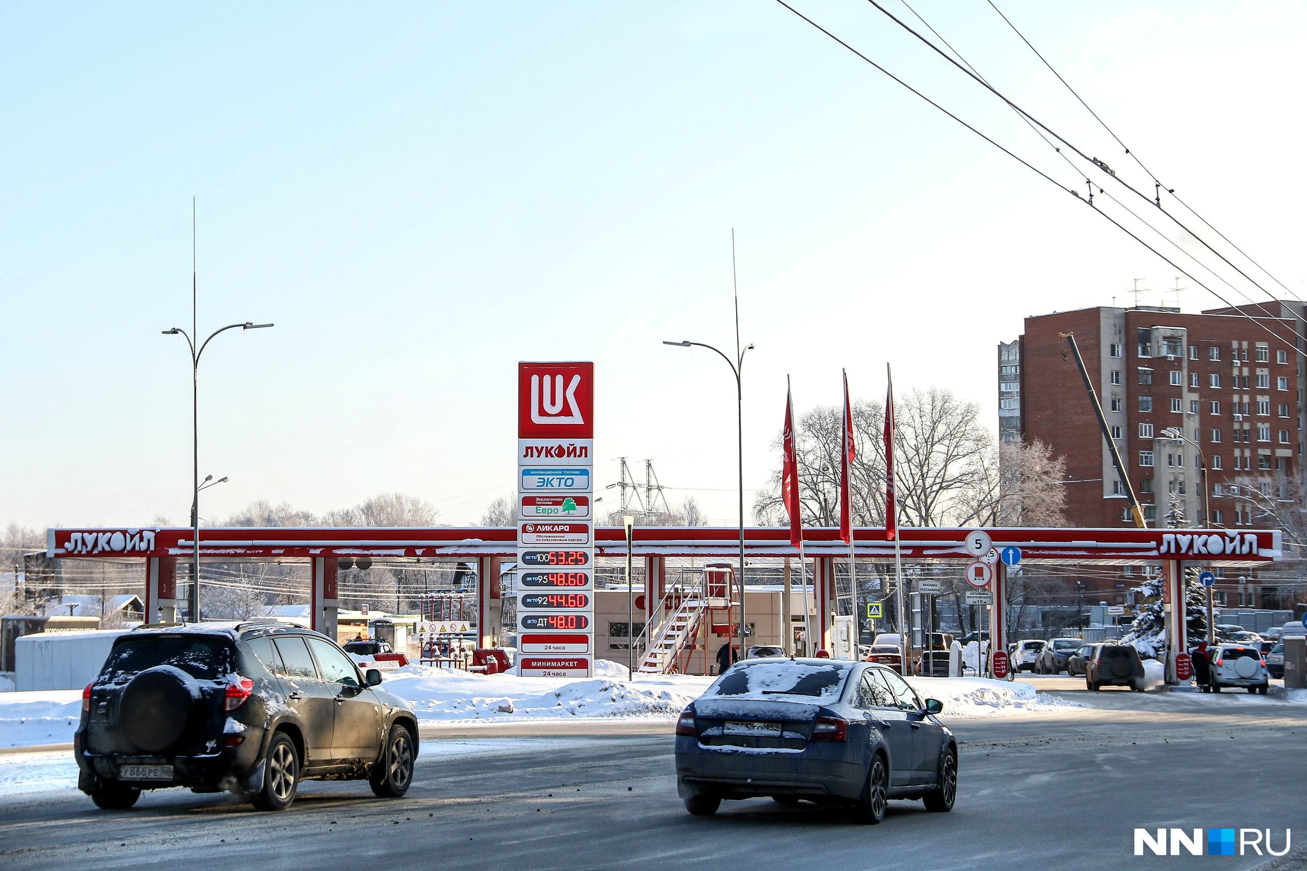 В Минэнерго рассказали, вырастет ли цена на бензин после атаки БПЛА на завод «Лукойл» в Нижегородской области
