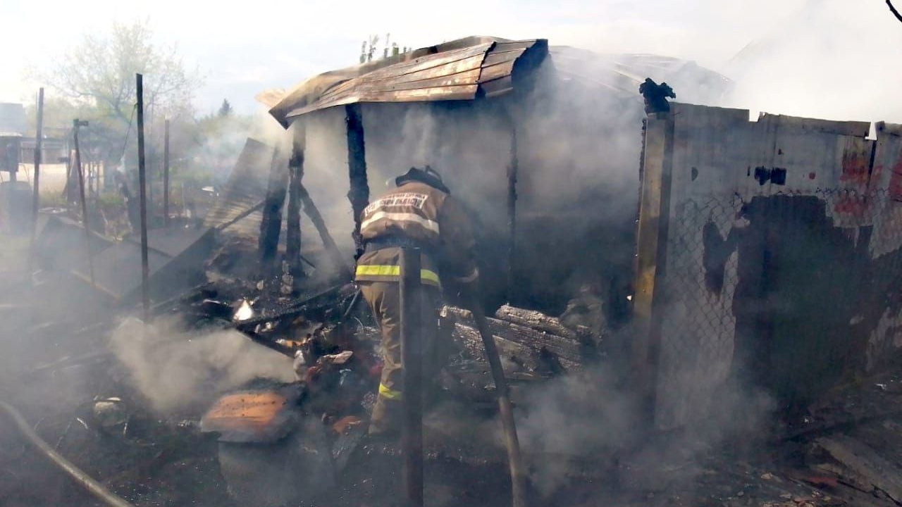 В Самарской области во время пожара в частном доме погиб мужчина