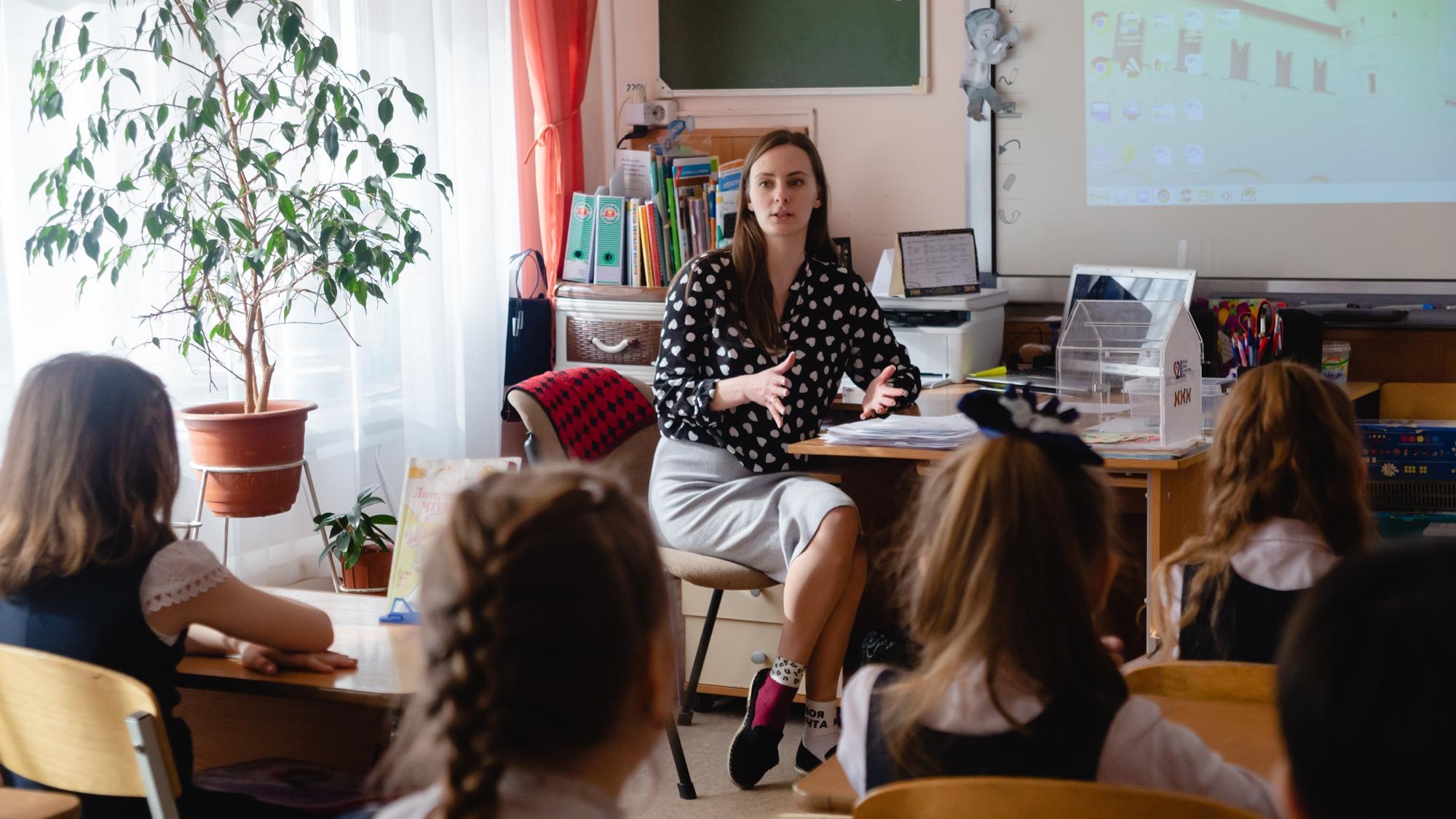 «Школа не должна превращаться в каторгу»: Ирина Гехт — о нагрузке на современных учеников