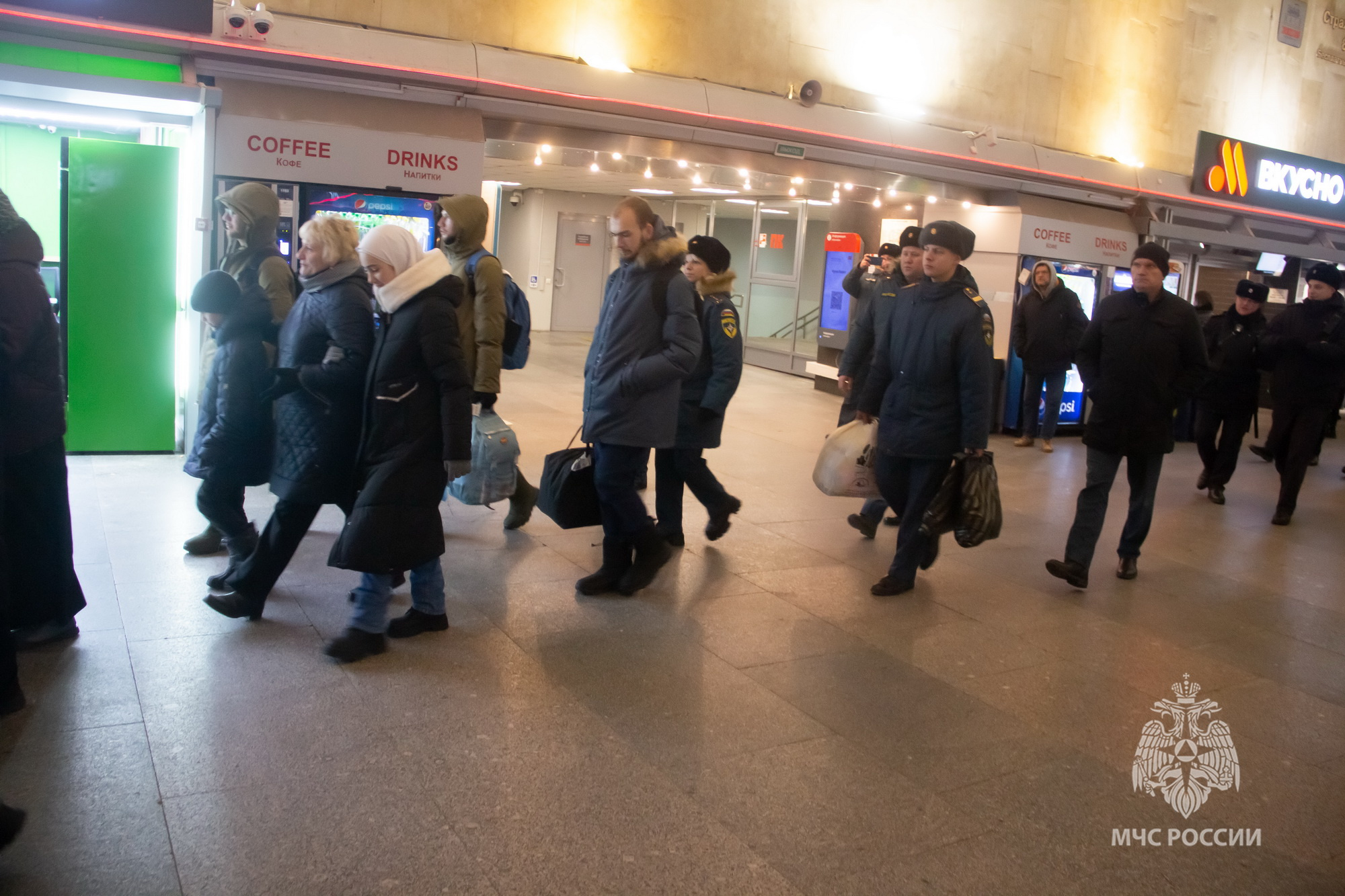 Приехали ли в Петербург беженцы из сектора Газа? - 18 ноября 2023 -  ФОНТАНКА.ру