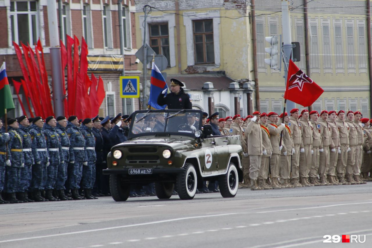 военный парад в прибалтике ржака