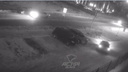 Резко упал и снова встал: в Новосибирске автомобиль сбил пешехода — в соцсетях уверяют, что водитель скрылся