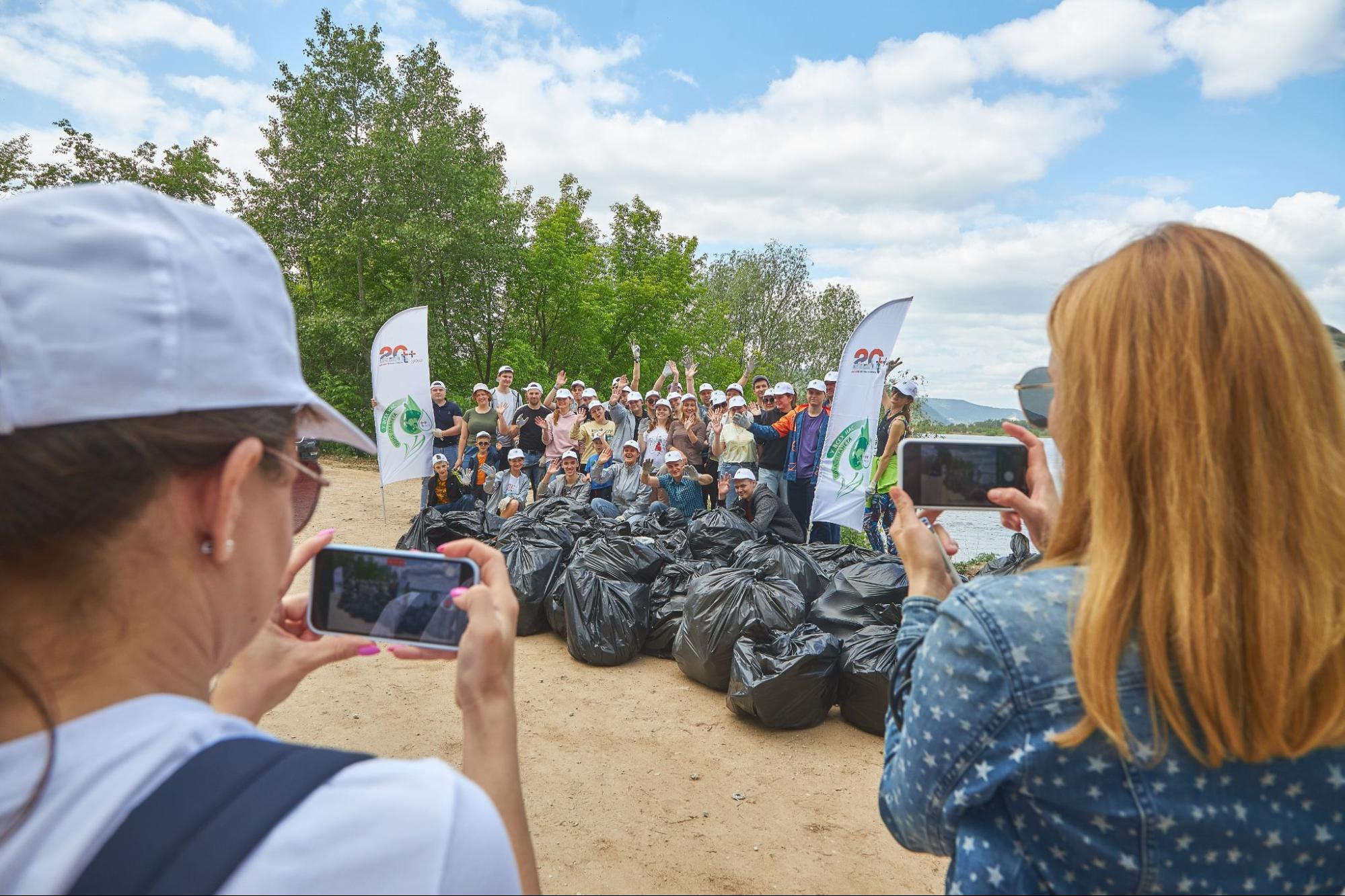 В финале — традиционное фото «с уловом» В финале — традиционное фото «с уловом»
