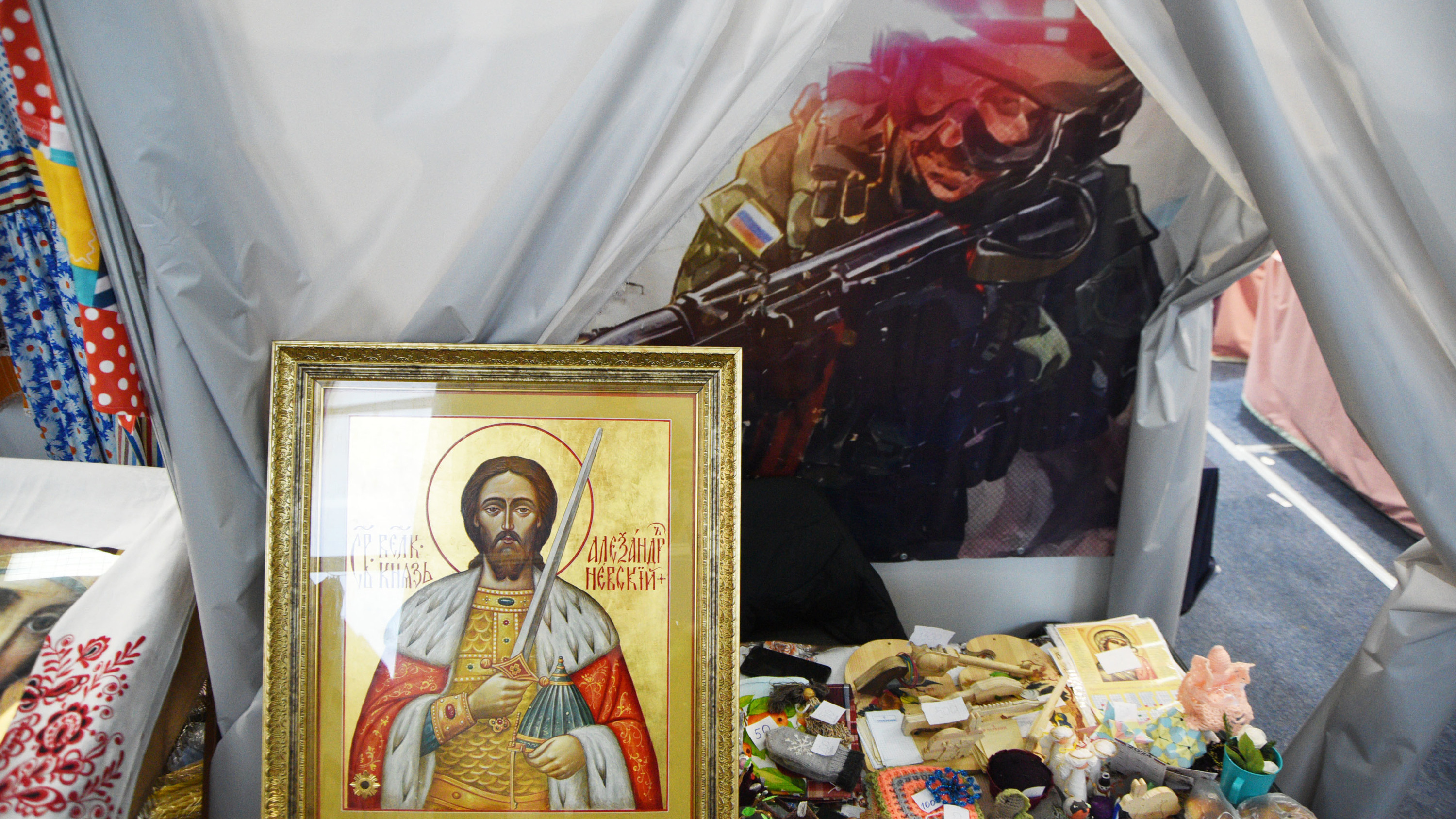 Иконы, белые грибы и мазь от грибка: что еще предлагают на православной ярмарке в Кургане