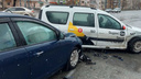 Челябинское такси использует автомобили без полиса ОСАГО. Вот истории тех, кто попал с ними в ДТП