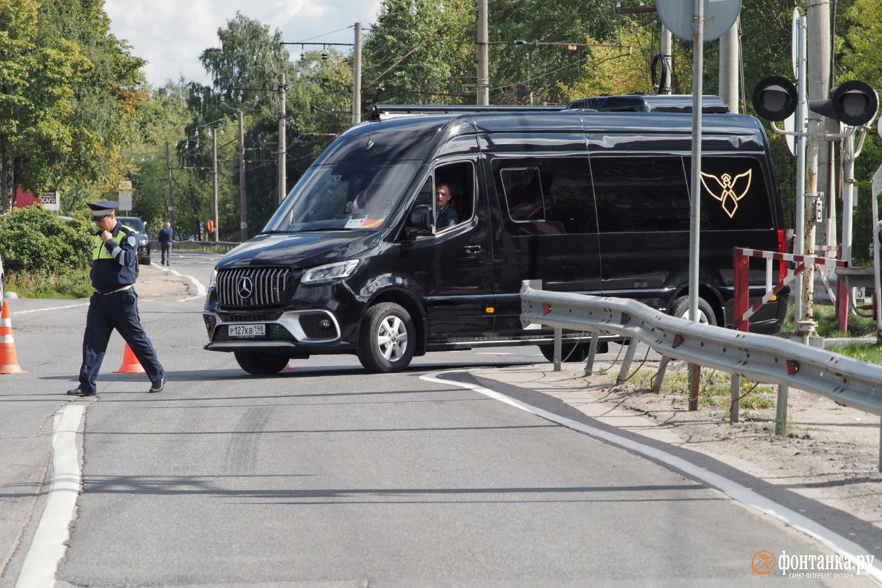 Похороны Евгения Пригожина — почему хоронили тайно, где его могила - 29  августа 2023 - ФОНТАНКА.ру