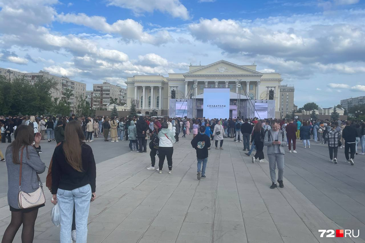 С 400 попала в массовое дтп