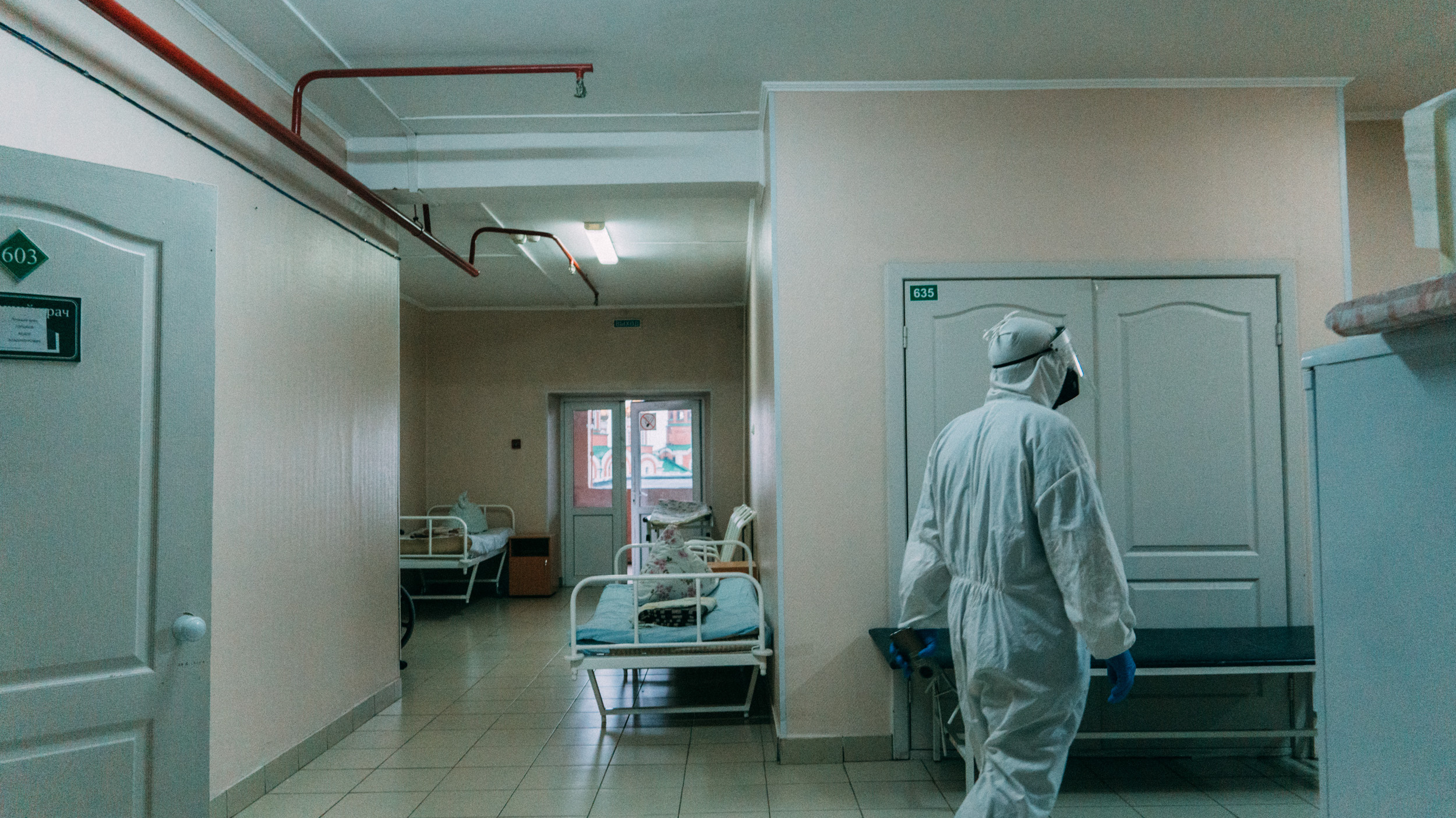 Число курсантов Воронежского института МВД, попавших в больницу с отравлением, достигло 30