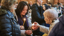 Проповеди и молитвы: как новосибирские католики отметили Пасху — 10 фото с ночной службы
