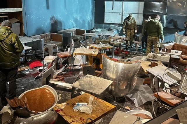 «Как в кино. Безумие». Выжившие при взрыве в петербургском кафе рассказали, что там случилось