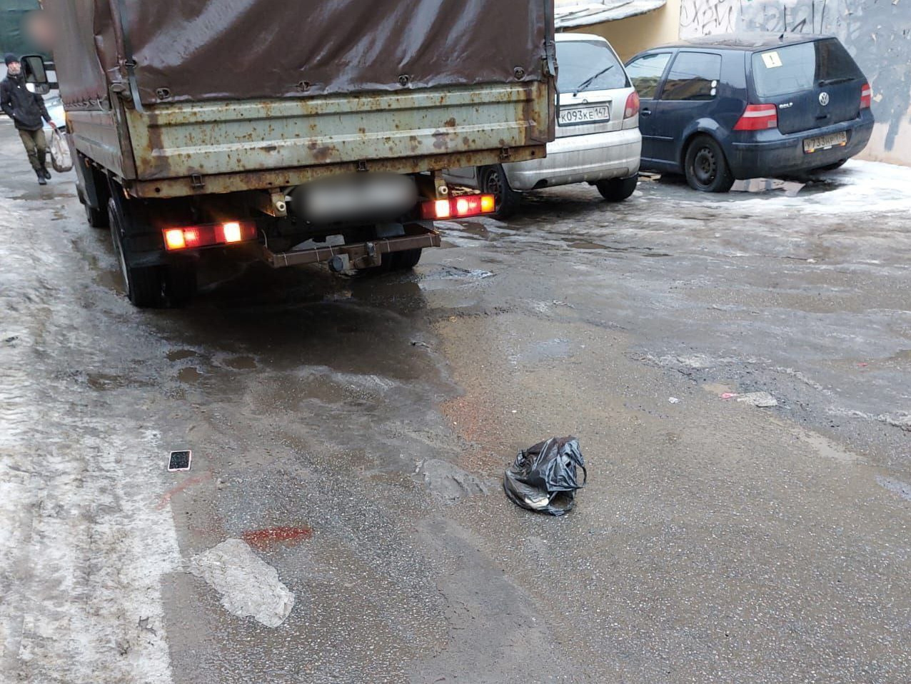 Женщина жила в соседнем доме. Подробности ДТП на Васильевском, где «Газель»  затянула под себя пешехода | 24.02.2024 | Санкт-Петербург - БезФормата