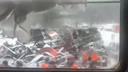 Искореженные вагоны и груды металла — публикуем видео с места столкновения поездов на Южном Урале