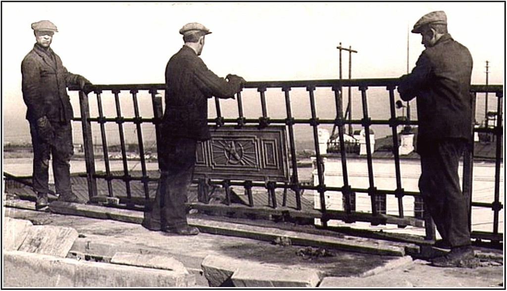 Строительство моста имени Ленина (Глазковский мост), 1936 год
