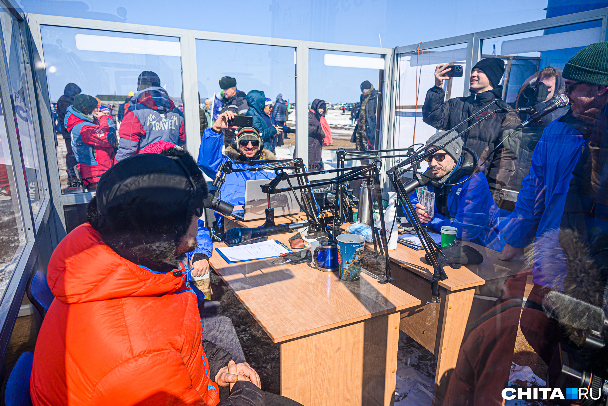 Ведущие «Радио Сибирь» вели прямые включения с рыбалки