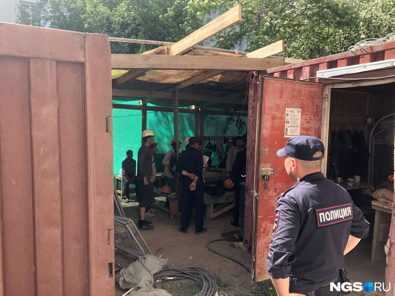 В ситуации разбираются полицейские В ситуации разбираются полицейские