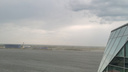 В Архангельске поднялся сильный ветер и начался дождь