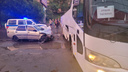 Туристический автобус попал в ДТП на Южном Урале, пострадали два человека