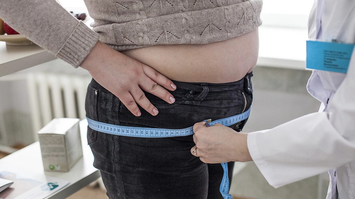 «У некоторых обнаруживаются необычные установки»: психолог рассказала, почему порой не уходит вес даже на диете