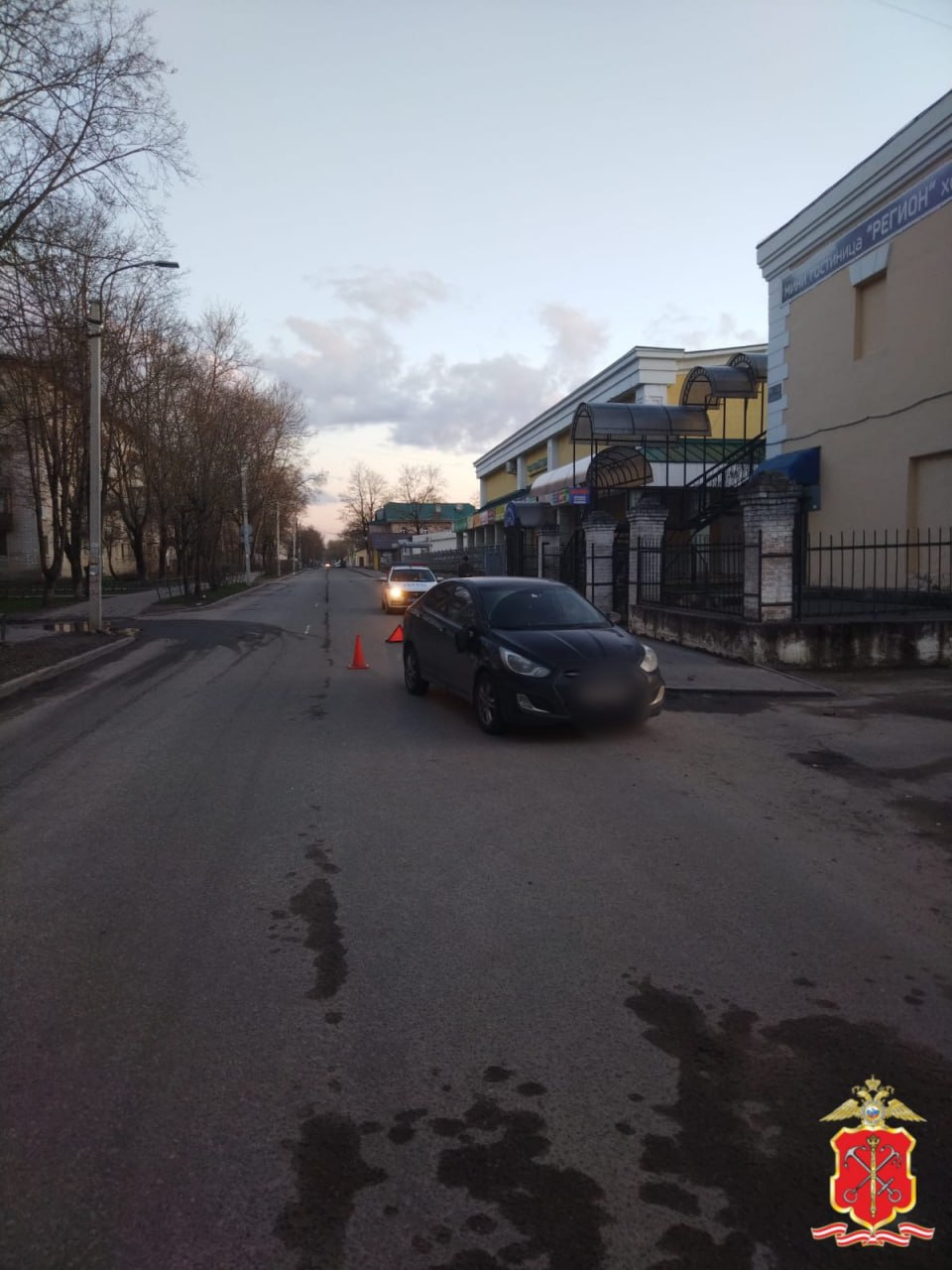 Самокат не вывезет двоих. Школьники в Гатчинском районе попали в ДТП